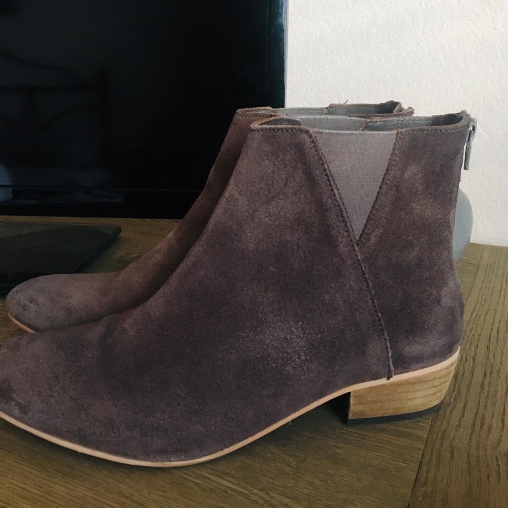 Taupe/grey ankle boots
